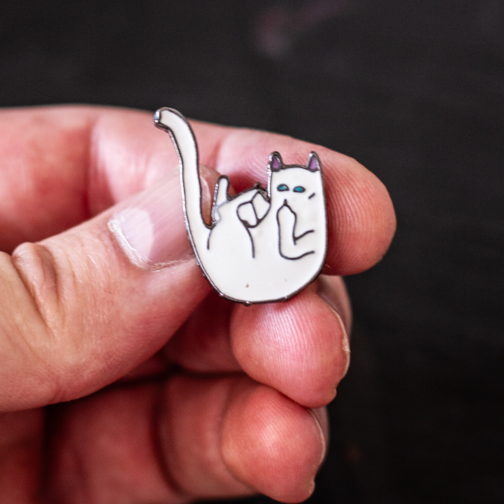 Meeauw – pin